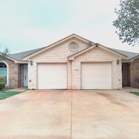 Setting The Right Vibes. Killeen Exterior foto